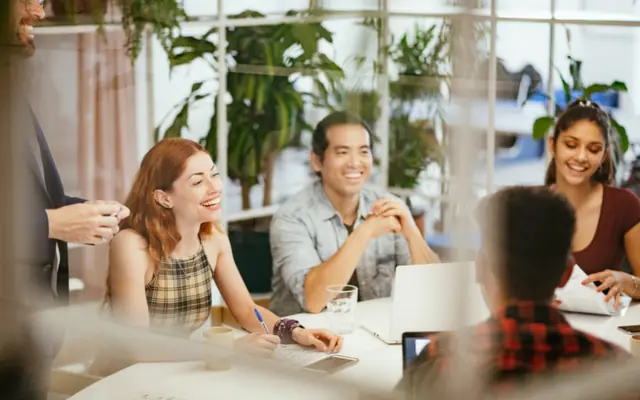 Raumgestaltung im Büro: Machen Sie es sich gemütlich – und gesund!