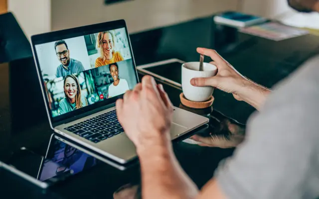 Auf gute Zusammenarbeit im Homeoffice
