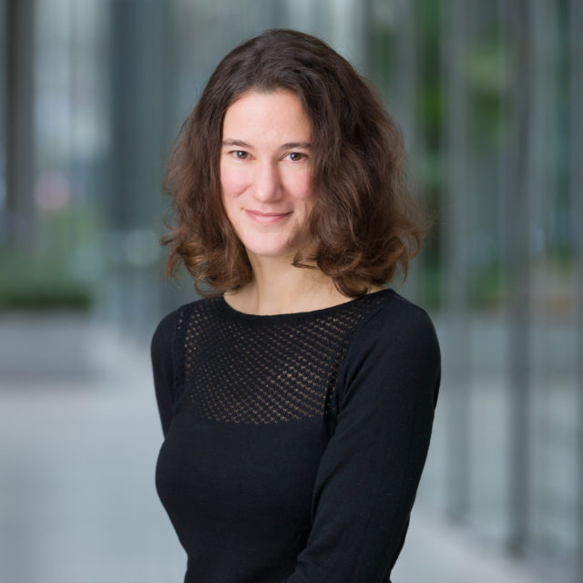 Verena Menhart – IT