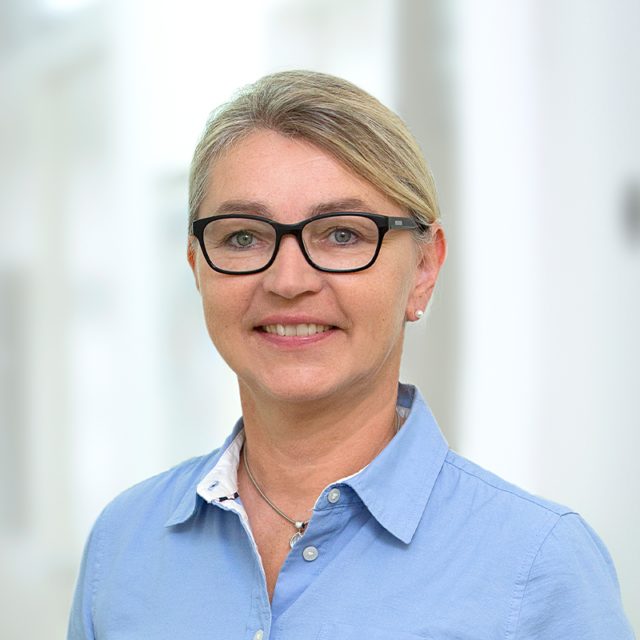 Dr. Claudia Wernsdörfer – Fachärztin Innere Medizin – Angiologie